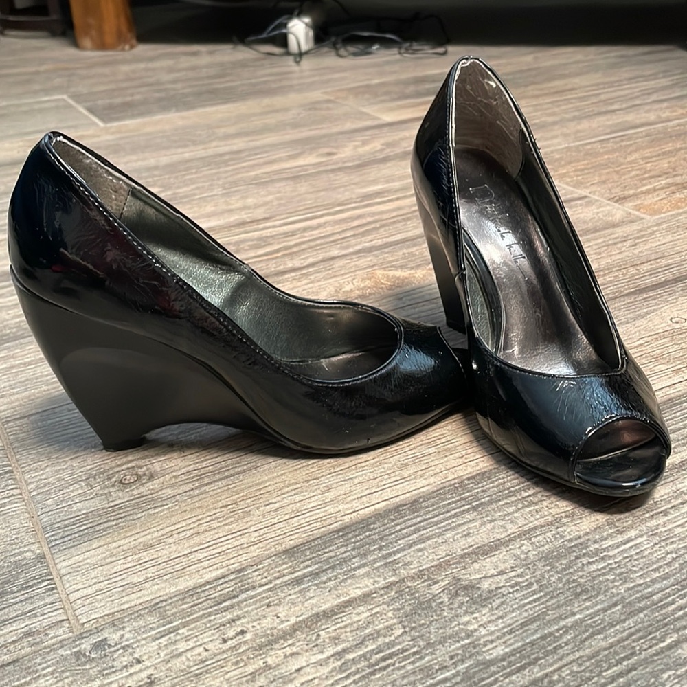 N by Nicole Miller Black Wedges